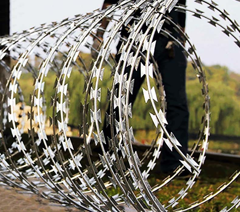 supplier kawat duri silet surabaya